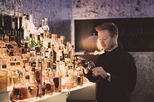 Hotel-Krallerhof-Glocke-die-Bar-100-Best Über die Vorzüge der Glocke. Die Bar. informiert Sie 100 Best.